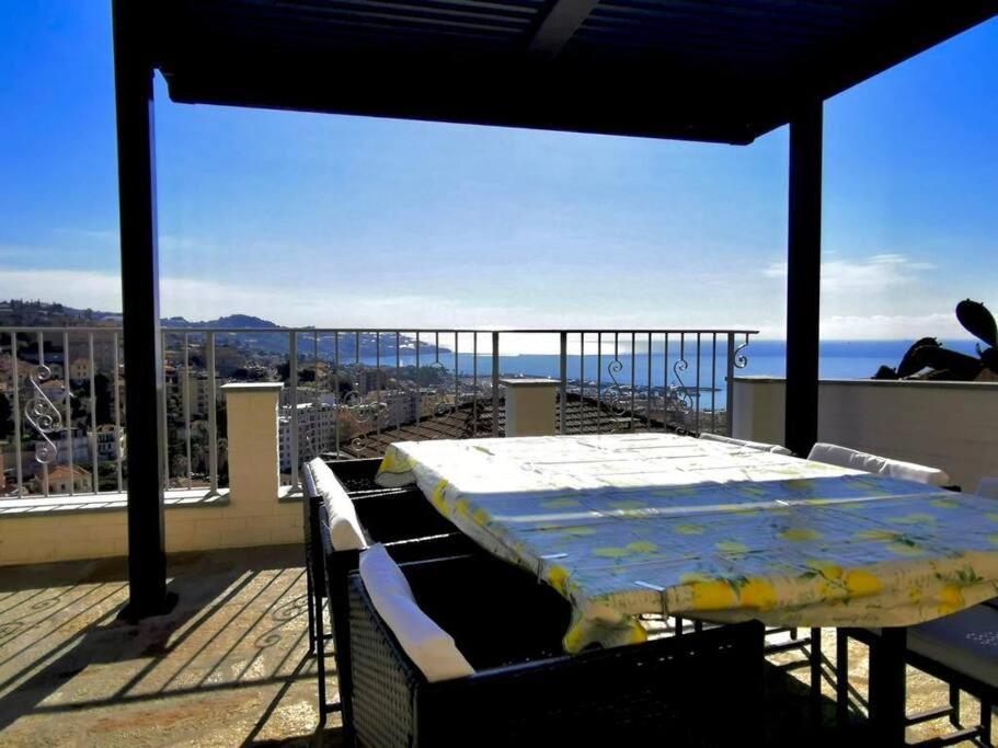Beautiful Apartment In Sanremo Esterno foto